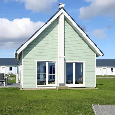 Gorgeous In Ostseeresort With Wifi Hébergement de vacances *